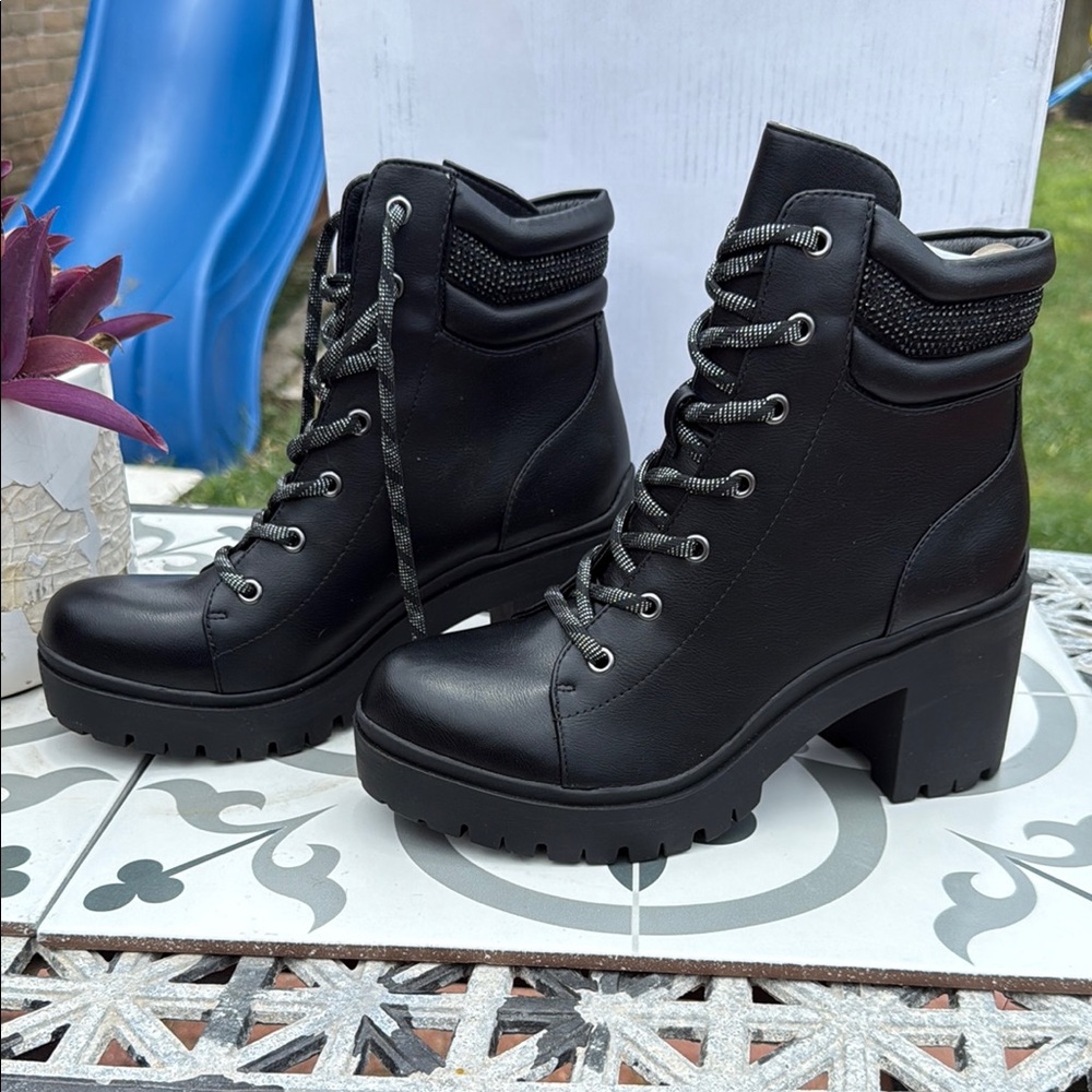 Nine West Quona Black Lace Up Boots size 8 - Picture 6 of 9